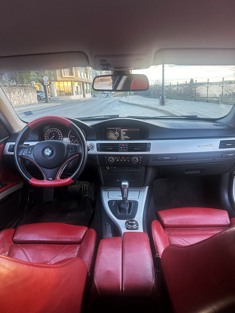 BMW 320 E92 xDrive / FACELIFT /AVTOMAT/ KEYLESS/NAVI, снимка 9 - Автомобили и джипове - 45793005