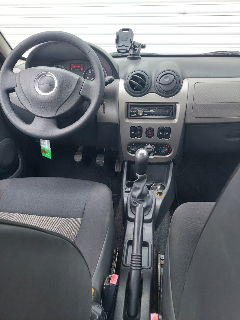 Dacia Sandero 1.4 LPG клима, снимка 8 - Автомобили и джипове - 45784188