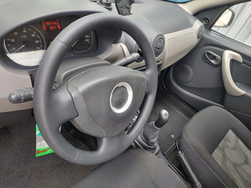 Dacia Sandero 1.4 LPG клима, снимка 16 - Автомобили и джипове - 45784188