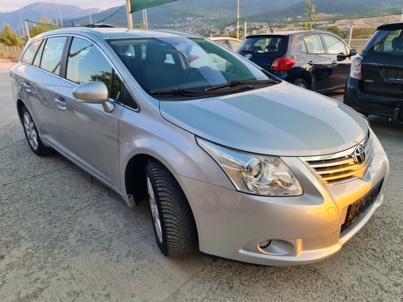 Toyota Avensis 1.8 VVti 135хл.км Италия Климатроник Handsfree, снимка 3 - Автомобили и джипове - 46844031