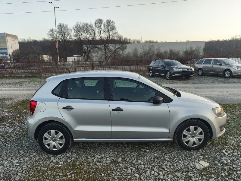 VW Polo 1.6 TDI, снимка 8 - Автомобили и джипове - 48619023