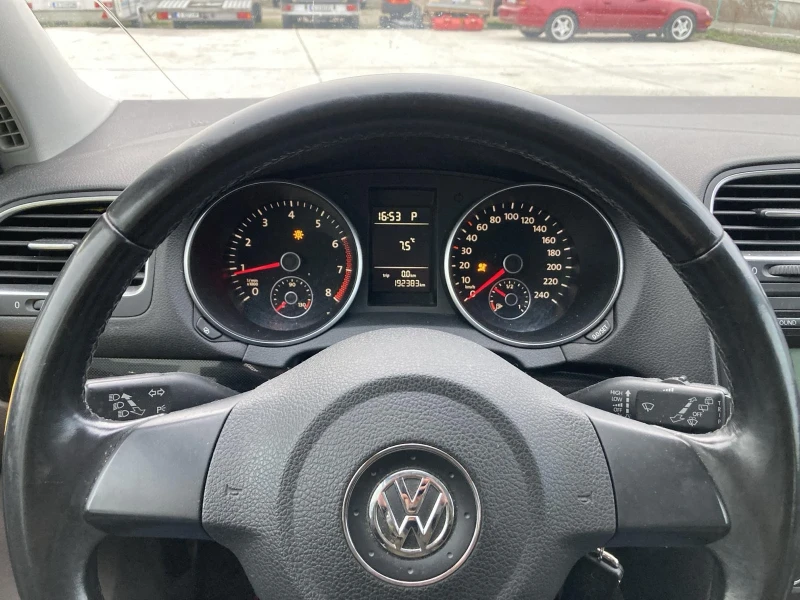 VW Golf, снимка 12 - Автомобили и джипове - 49160560