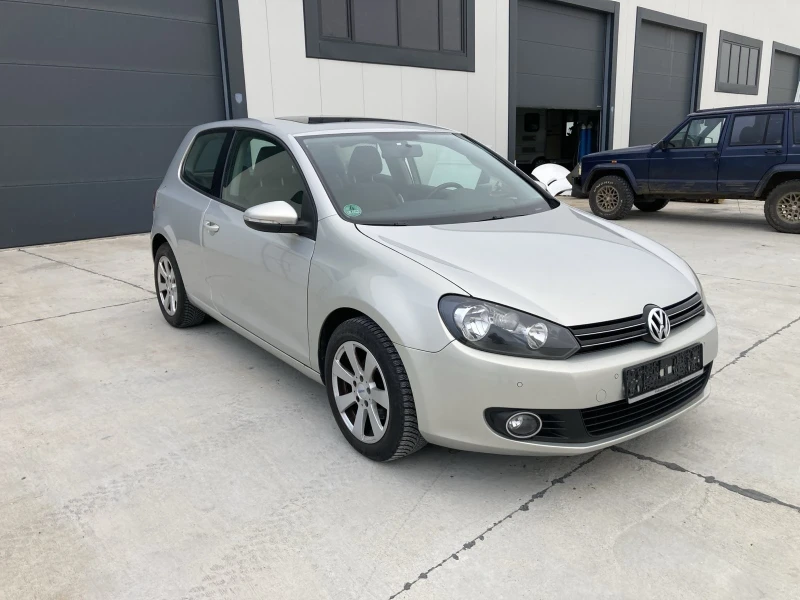 VW Golf, снимка 2 - Автомобили и джипове - 49160560