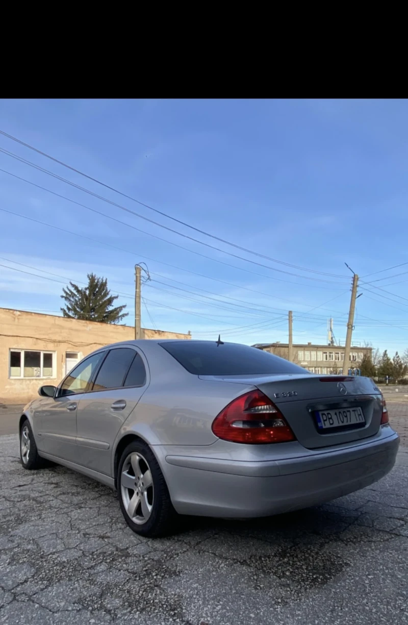 Mercedes-Benz E 320, снимка 4 - Автомобили и джипове - 49583541