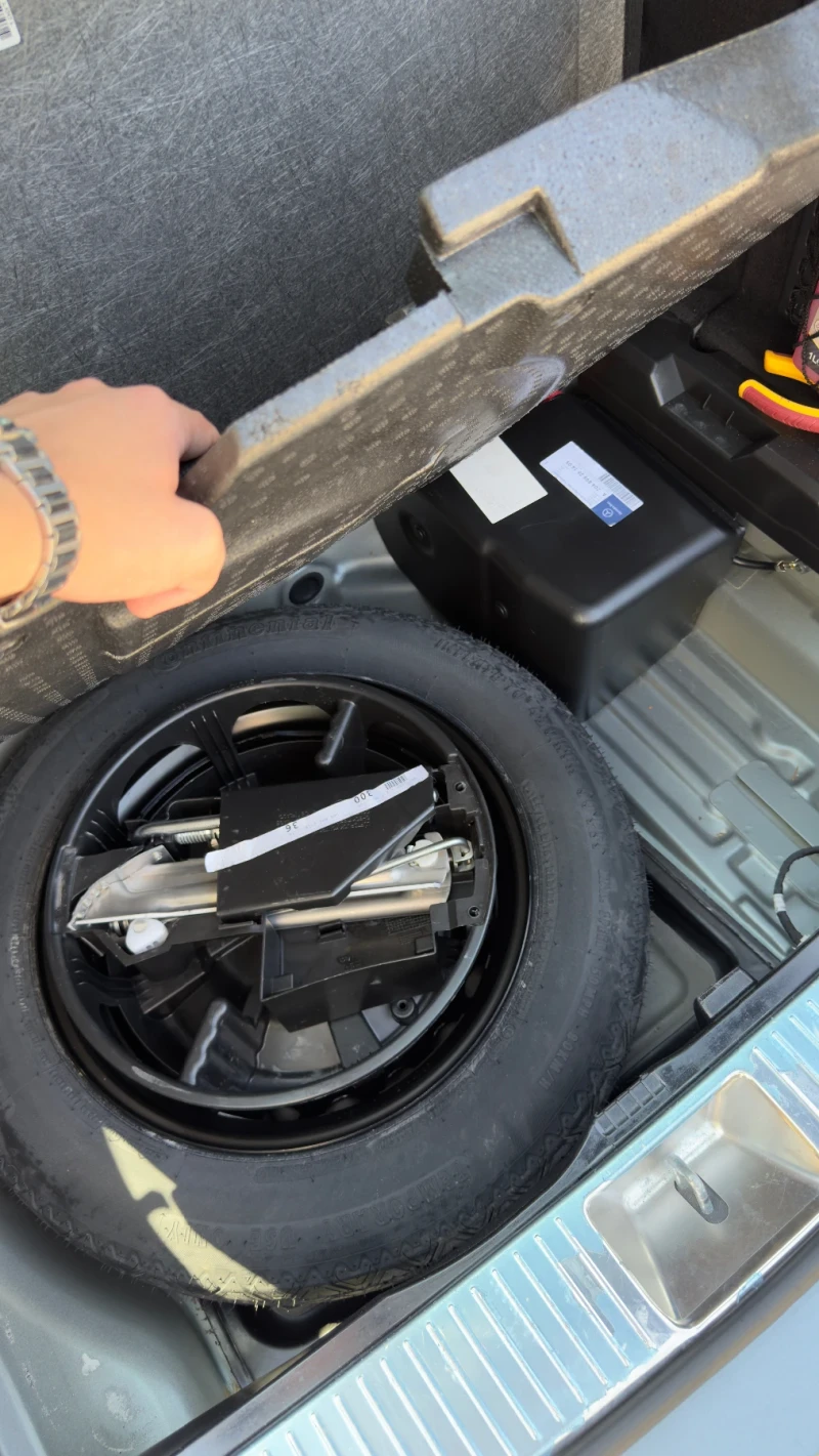 Mercedes-Benz C 220, снимка 9 - Автомобили и джипове - 51598991