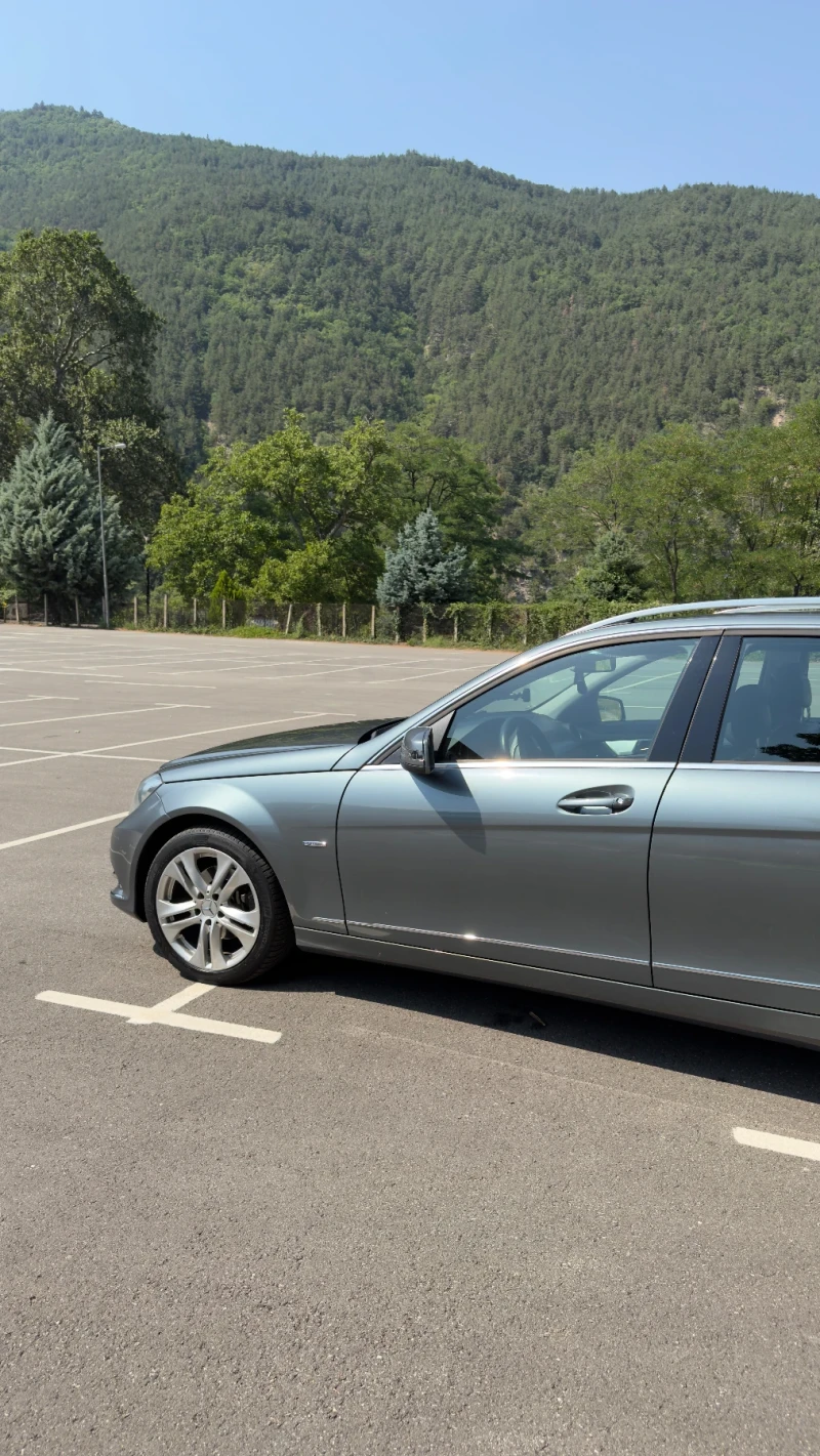 Mercedes-Benz C 220, снимка 5 - Автомобили и джипове - 51598991