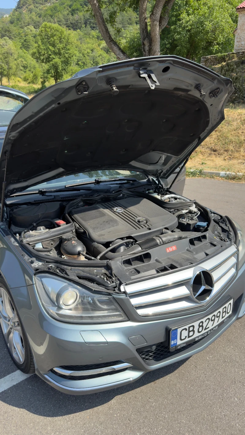 Mercedes-Benz C 220, снимка 15 - Автомобили и джипове - 51598991