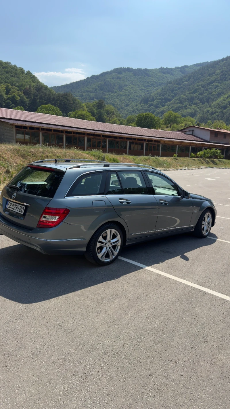 Mercedes-Benz C 220, снимка 3 - Автомобили и джипове - 51598991