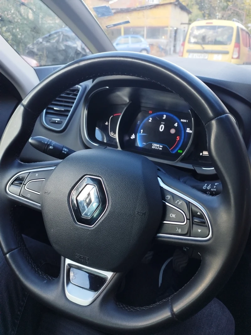 Renault Scenic 1.7, снимка 15 - Автомобили и джипове - 52259506