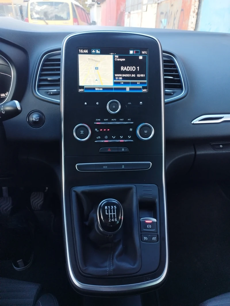 Renault Scenic 1.7, снимка 14 - Автомобили и джипове - 52259506