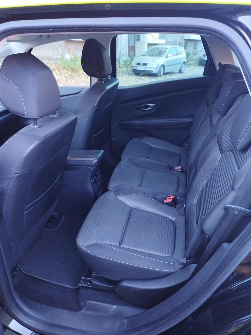 Renault Scenic 1.7, снимка 13 - Автомобили и джипове - 52259506