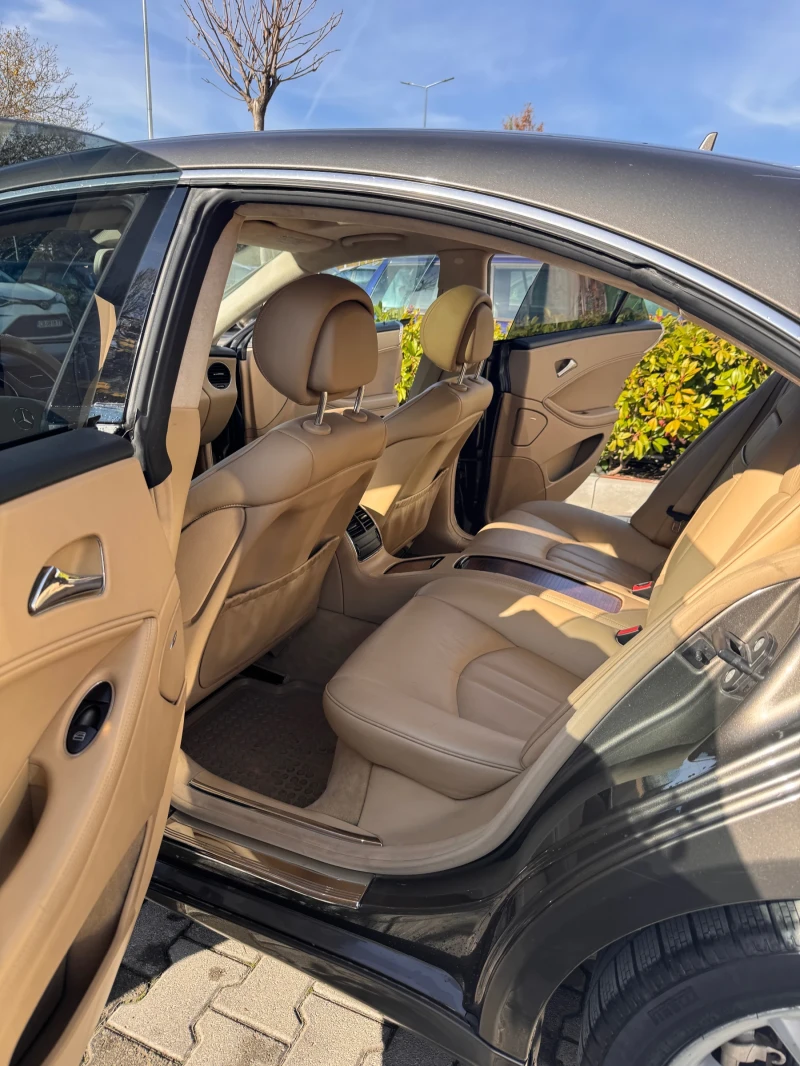 Mercedes-Benz CLS 320, снимка 9 - Автомобили и джипове - 52406482
