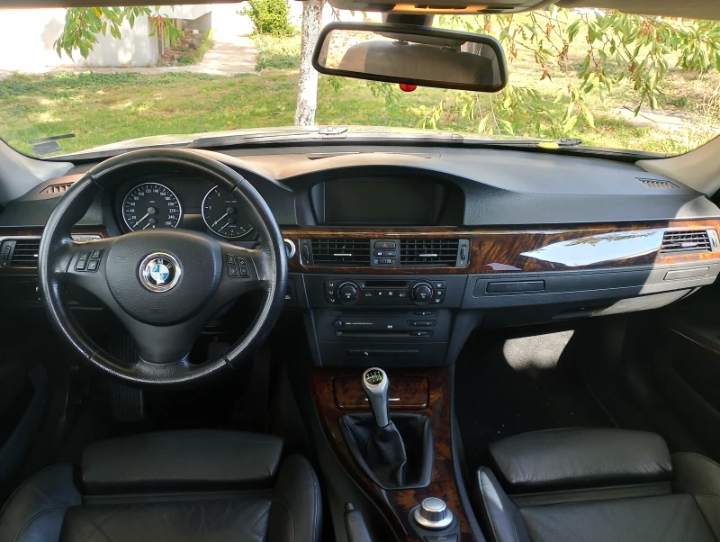 BMW 320 320d, снимка 11 - Автомобили и джипове - 52487420