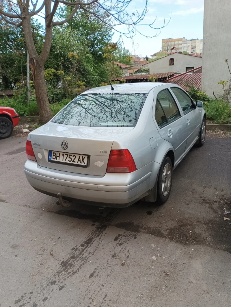 VW Bora 1.9 TDI, снимка 5 - Автомобили и джипове - 52761346