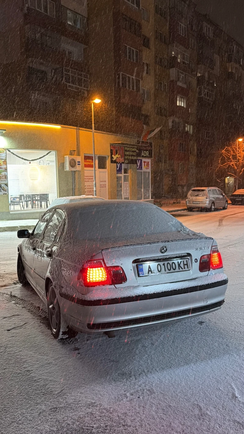 BMW 320, снимка 7 - Автомобили и джипове - 53244923