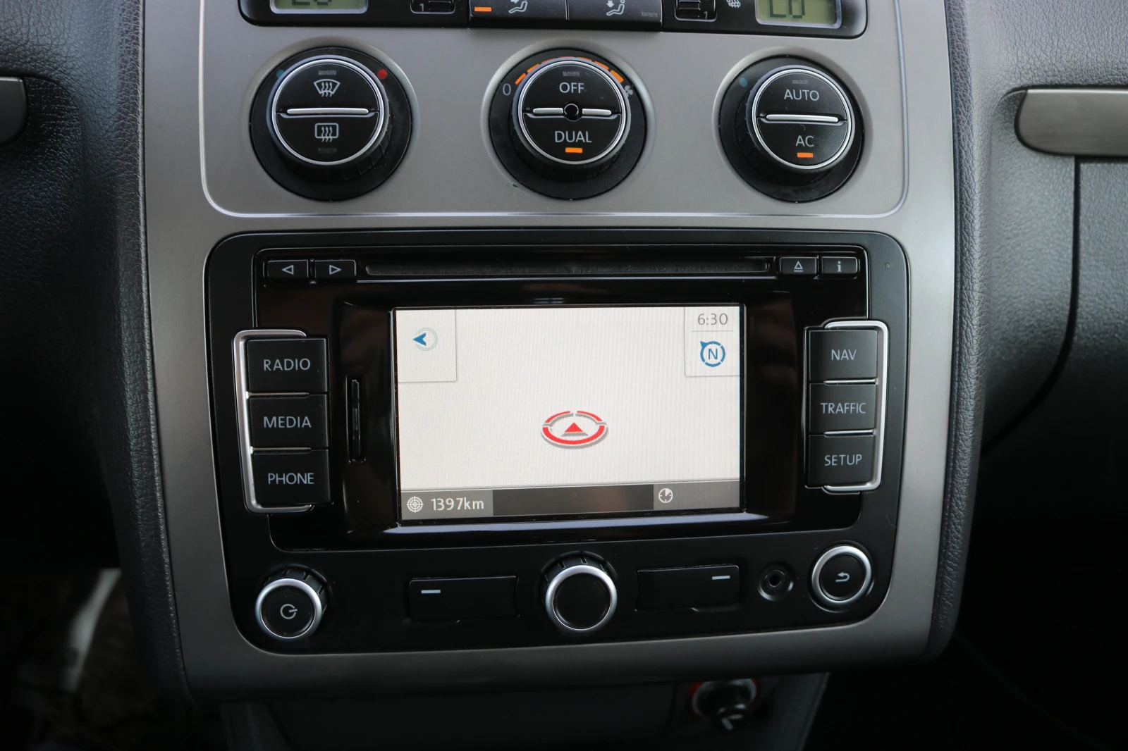 VW Touran 1.4 TSI | Mobile.bg — изображение 14