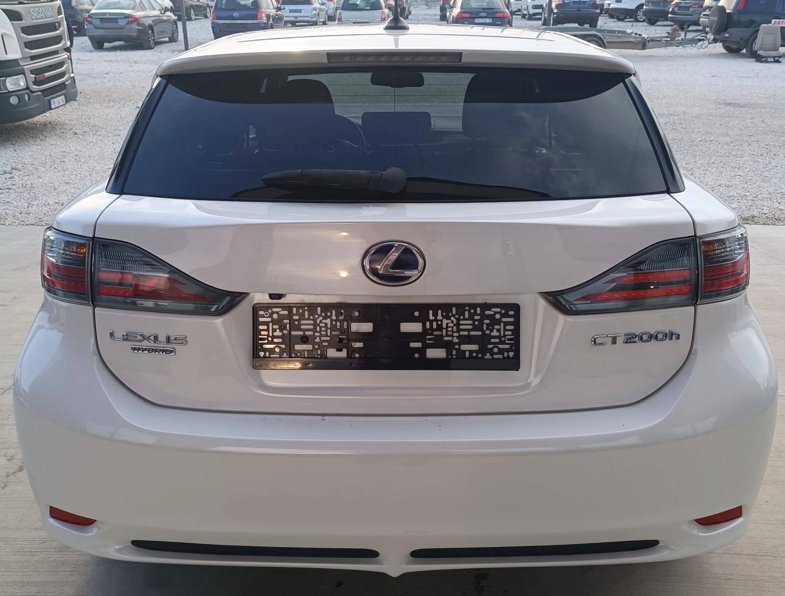 Lexus CT 200h 1.8 Hybrid - изображение 5