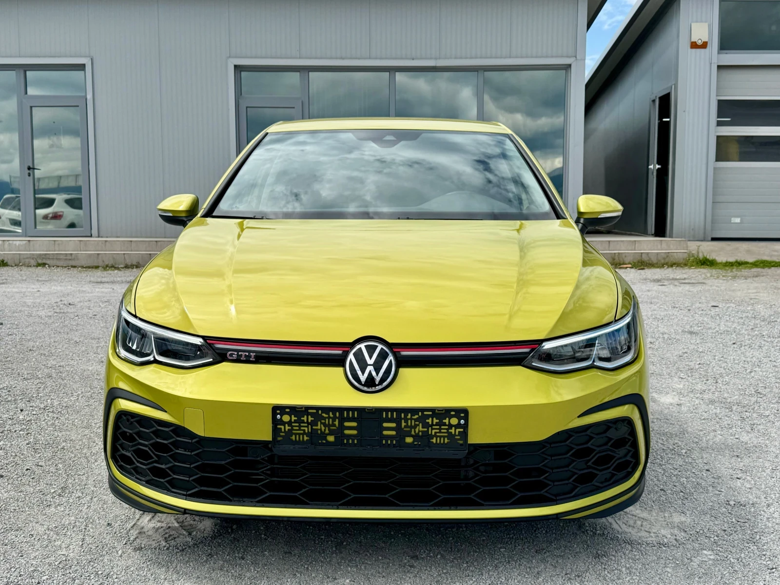 VW Golf 8/ DIGITAL/45.000km/NEW/TOP - изображение 2