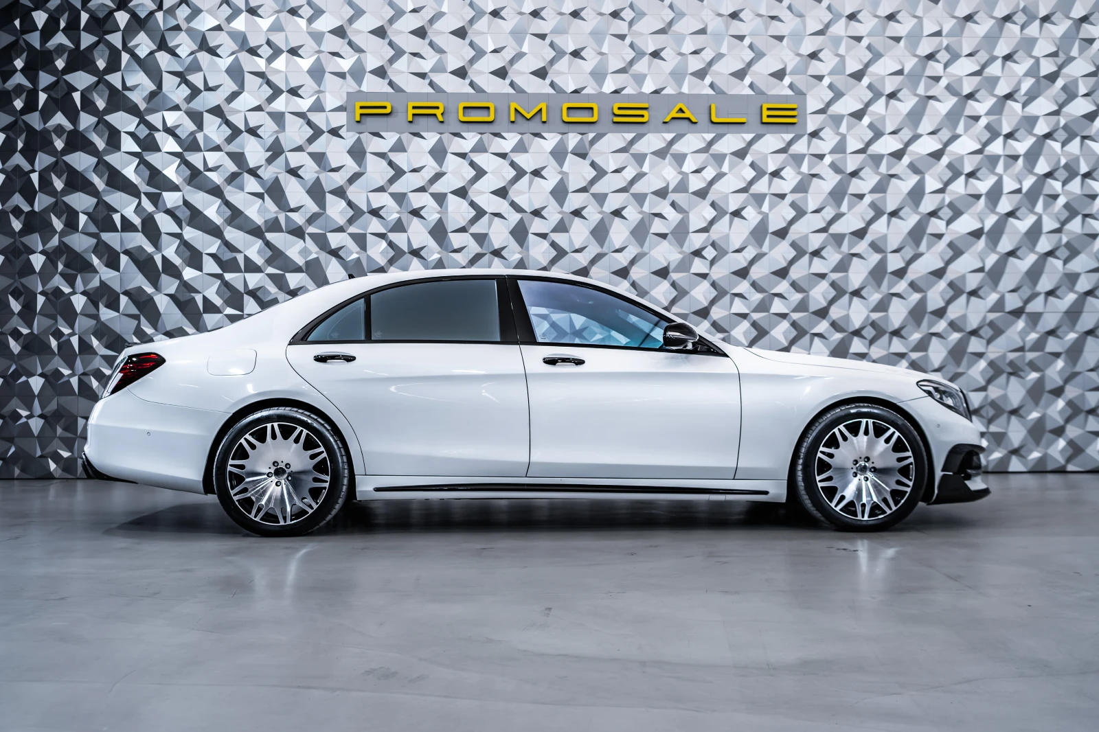 Mercedes-Benz S 63 AMG Brabus Pack* Burmester* Carbon - изображение 6