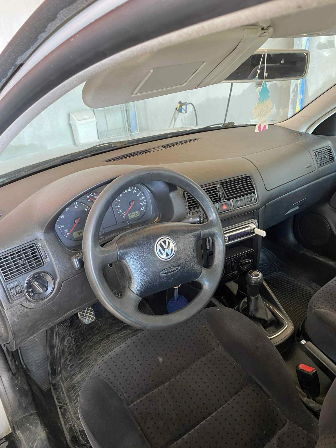 VW 1600  - изображение 4