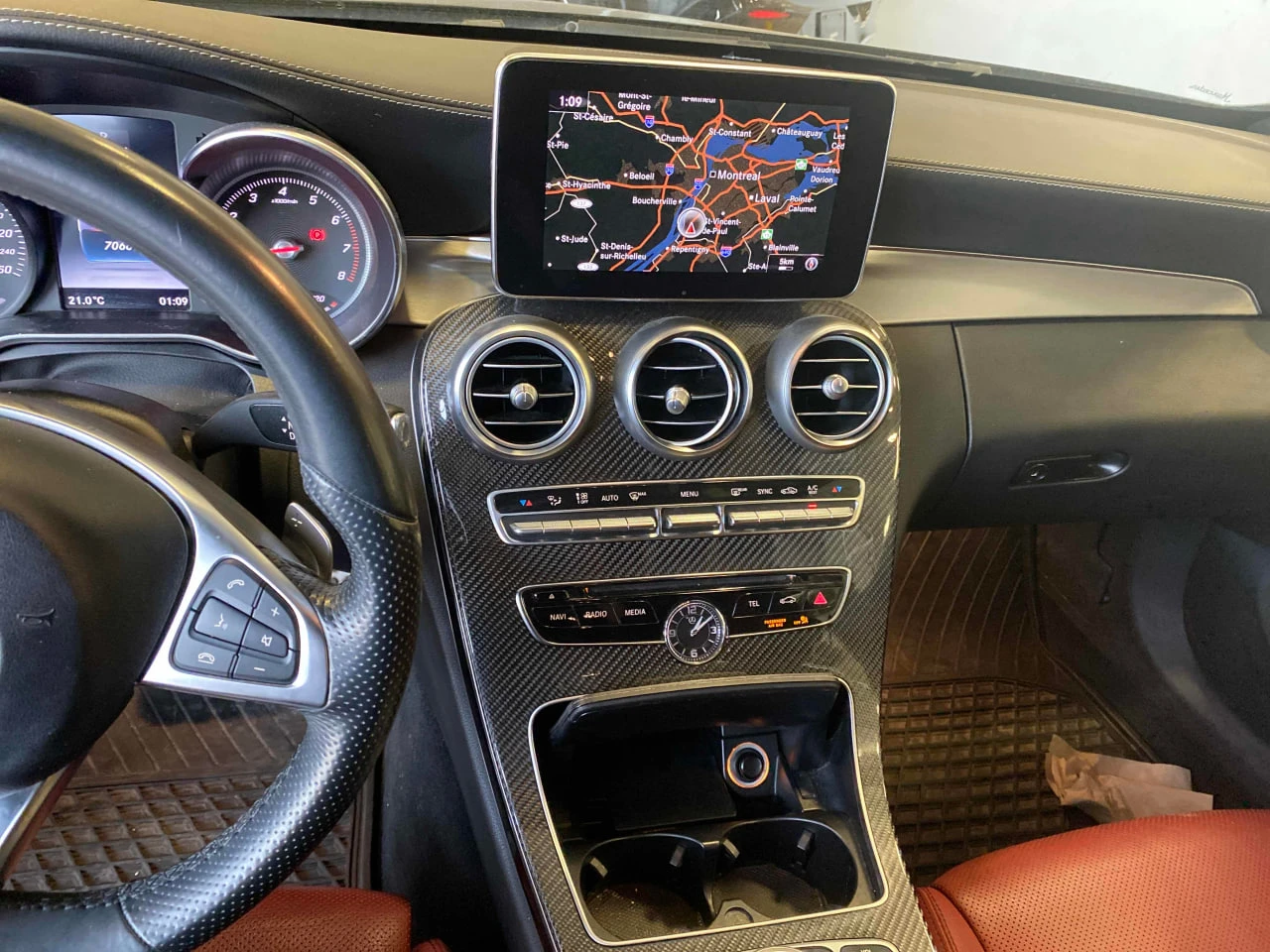 Mercedes-Benz C 300 CARFAX* АВТОФИНАНСИРАНЕ БЕЗ ПЪРВОНАЧАЛНА ВНОСКА - изображение 10