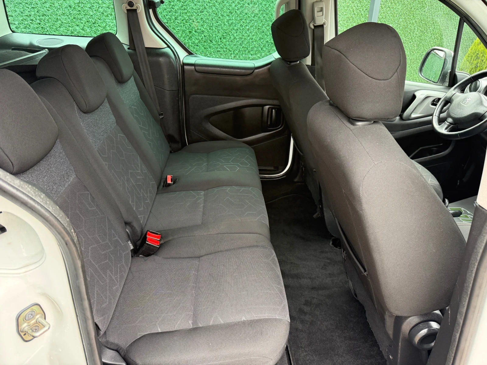 Peugeot Partner 1.6D* 99h.p* 2017* EURO6* * 4+ 1 | Mobile.bg   11