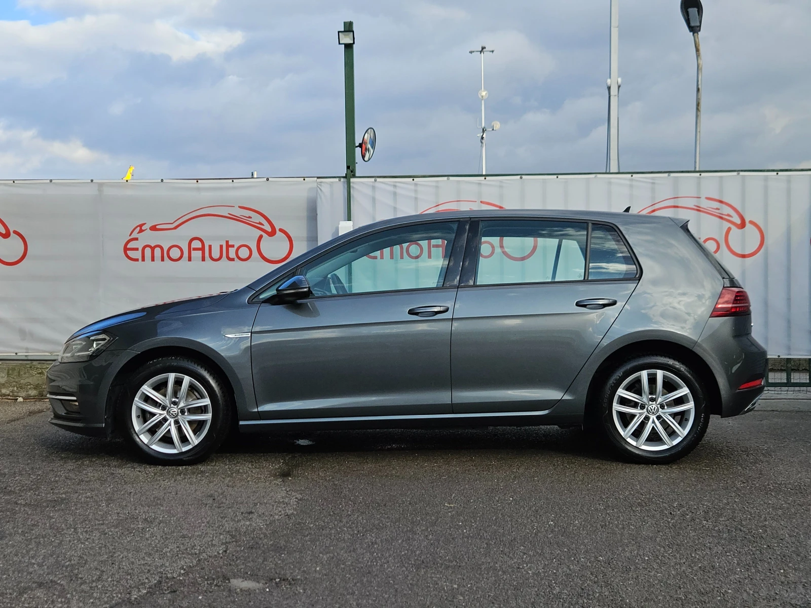 VW Golf 1.4TGI/CNG/HighLine/BLACK FRIDAY/LED/CARPLAY/БЛУТУ - изображение 6