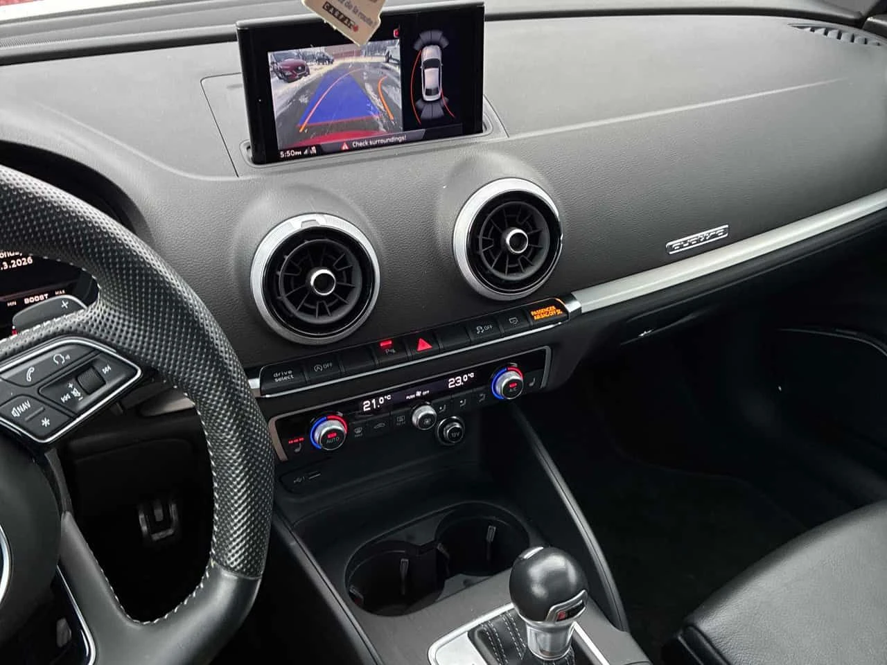 Audi S3  Technik /LED/B&O/МЪРТВА ТОЧКА, снимка 9 - Автомобили и джипове - 53977500