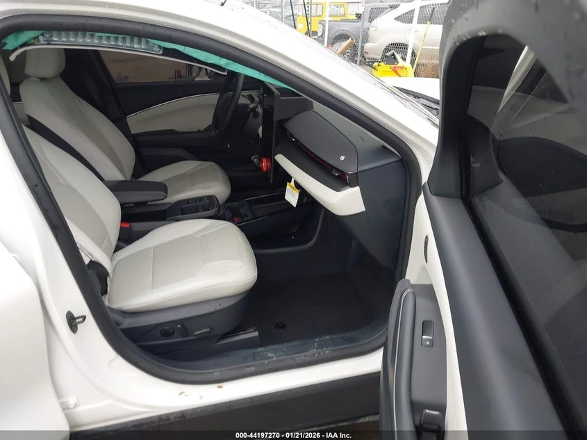 Ford Mustang Mach-E Premium, снимка 5 - Автомобили и джипове - 54336090