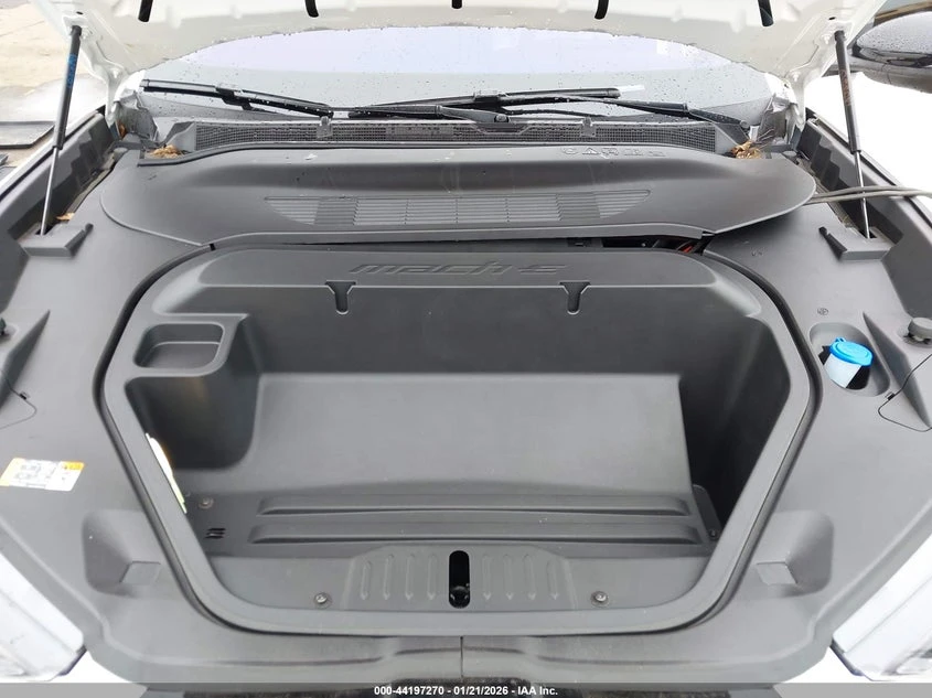 Ford Mustang Mach-E Premium, снимка 10 - Автомобили и джипове - 54336090