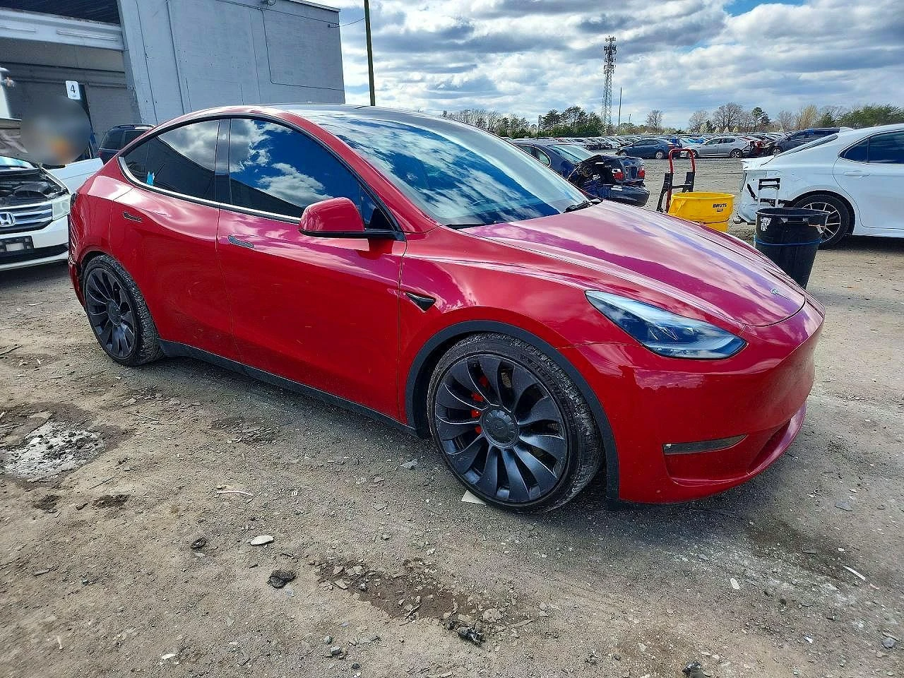 Tesla Model Y PERFORMANCE DUAL MOTOR AWD TERMOPOMPA* FSD3* , снимка 4 - Автомобили и джипове - 54358099