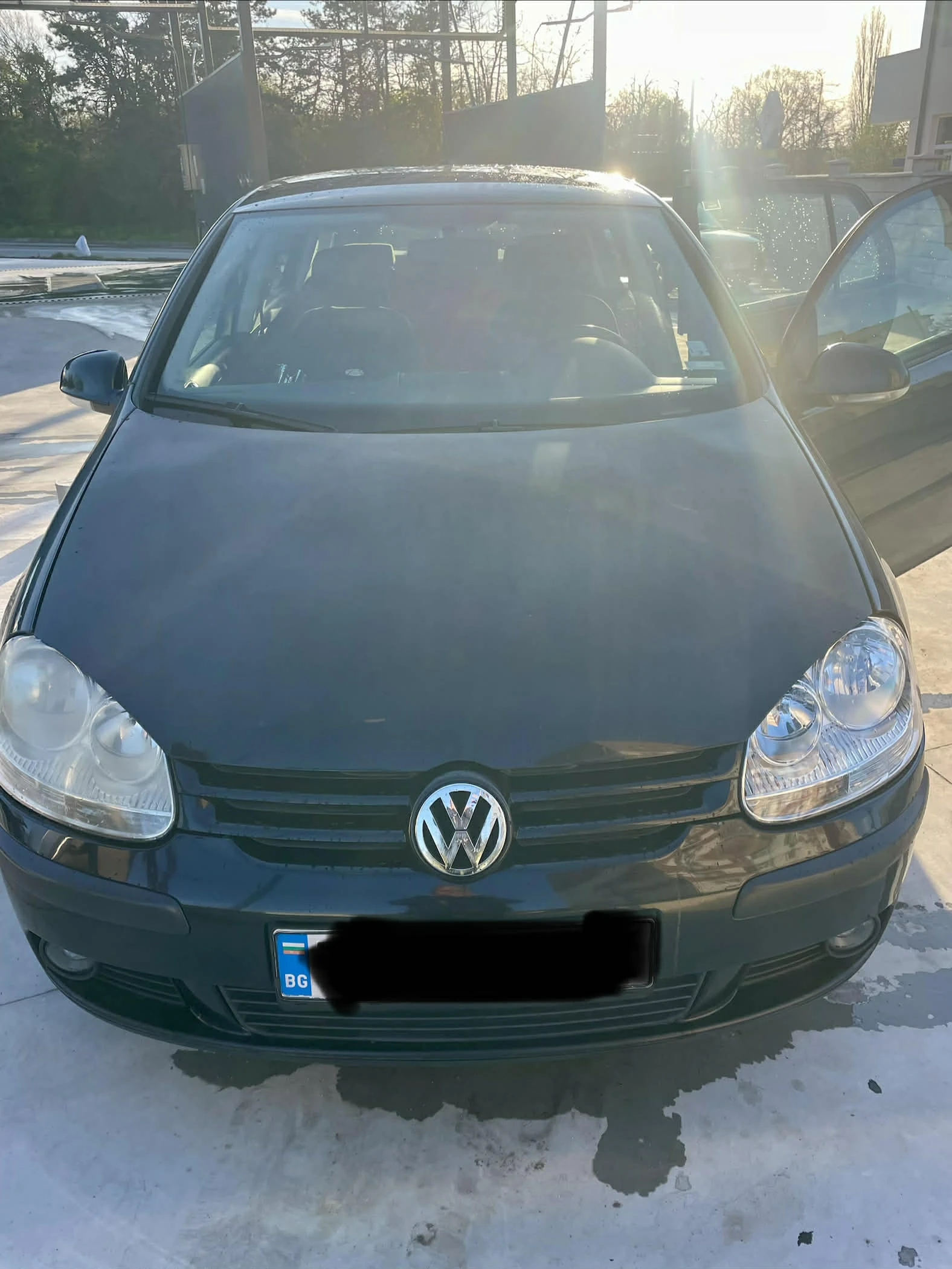 VW Golf 5, снимка 6 - Автомобили и джипове - 54371619