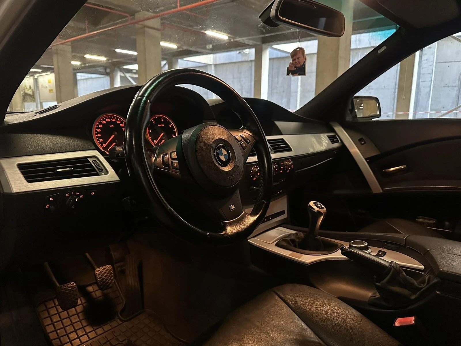 BMW 530 M Pack, снимка 11 - Автомобили и джипове - 54712514