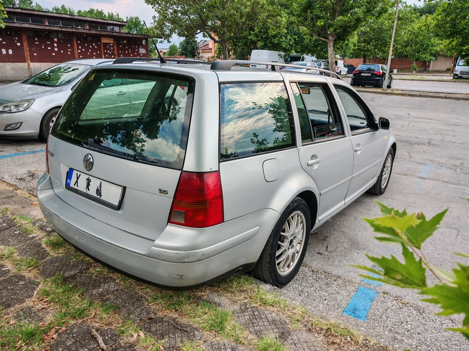 VW Golf 1.6, снимка 3 - Автомобили и джипове - 55138125