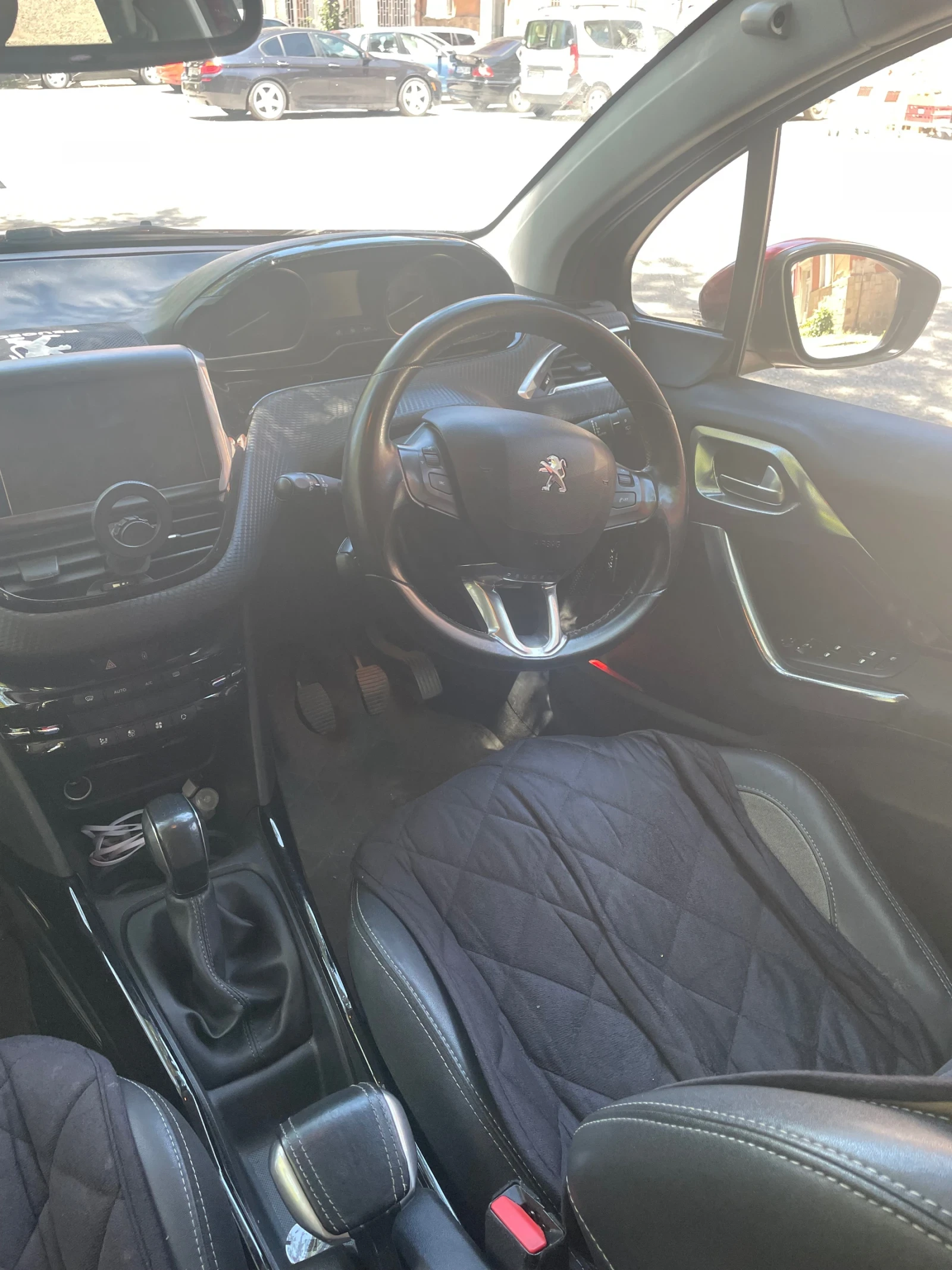 Peugeot 2008, снимка 9 - Автомобили и джипове - 55316475