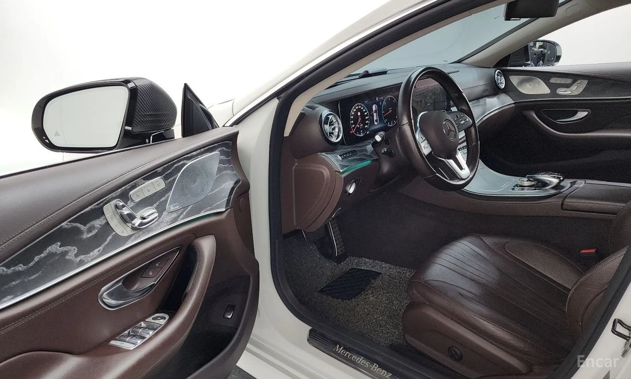 Mercedes-Benz CLS 400 4MATIC* BURMESTER* ОБДУХВАНЕ* LANE* ASSIST* 360КАМ, снимка 5 - Автомобили и джипове - 55557651
