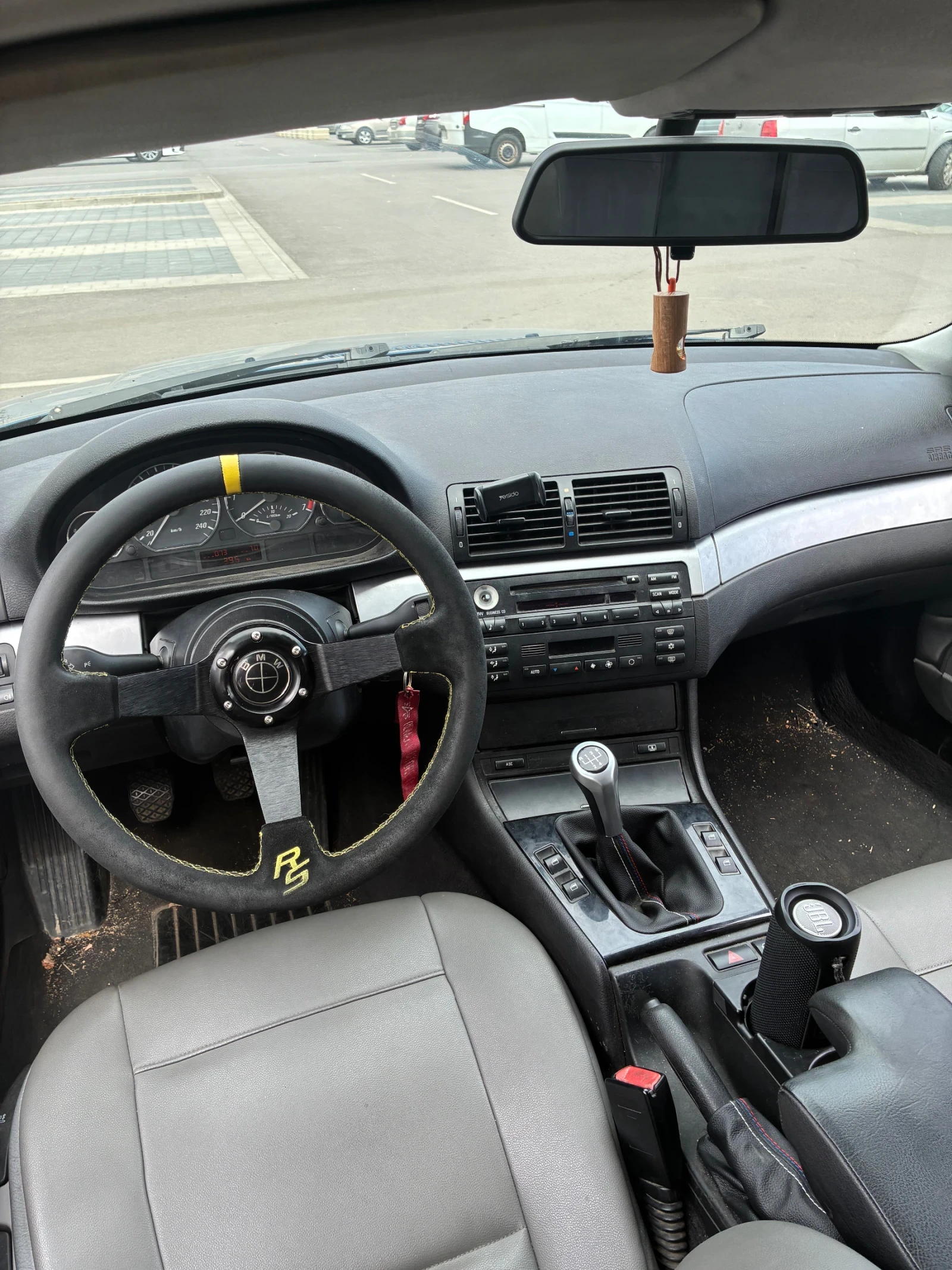 BMW 320, снимка 4 - Автомобили и джипове - 56041039