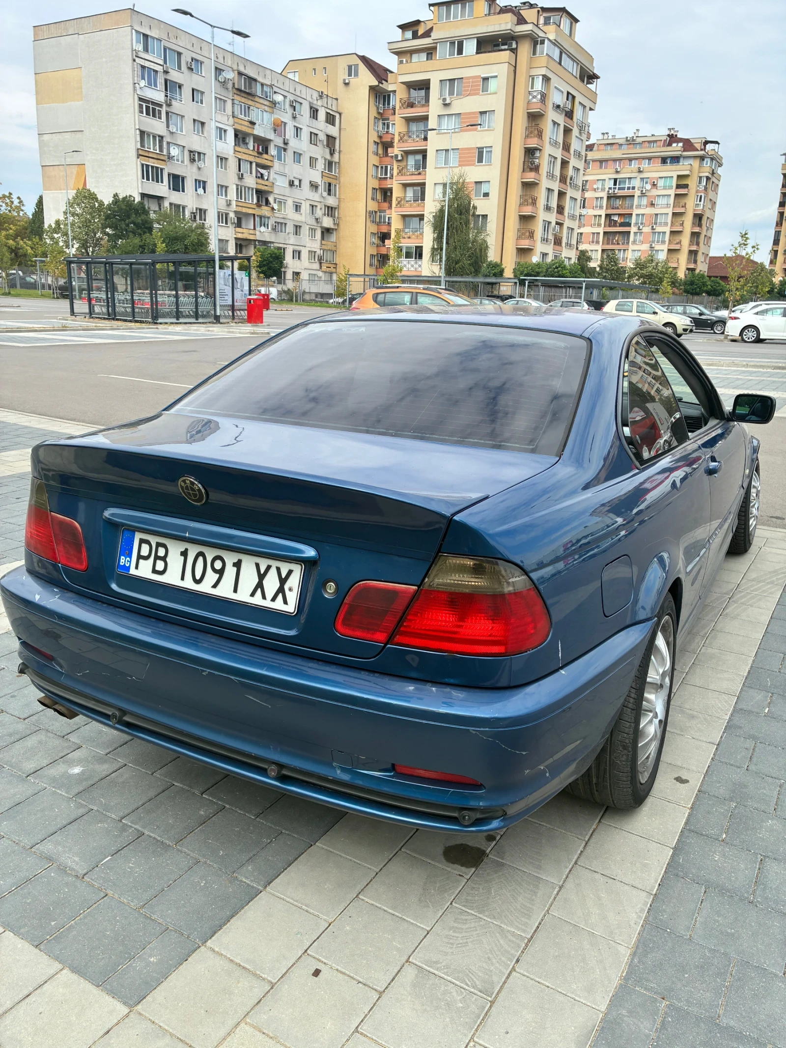 BMW 320, снимка 8 - Автомобили и джипове - 56041039