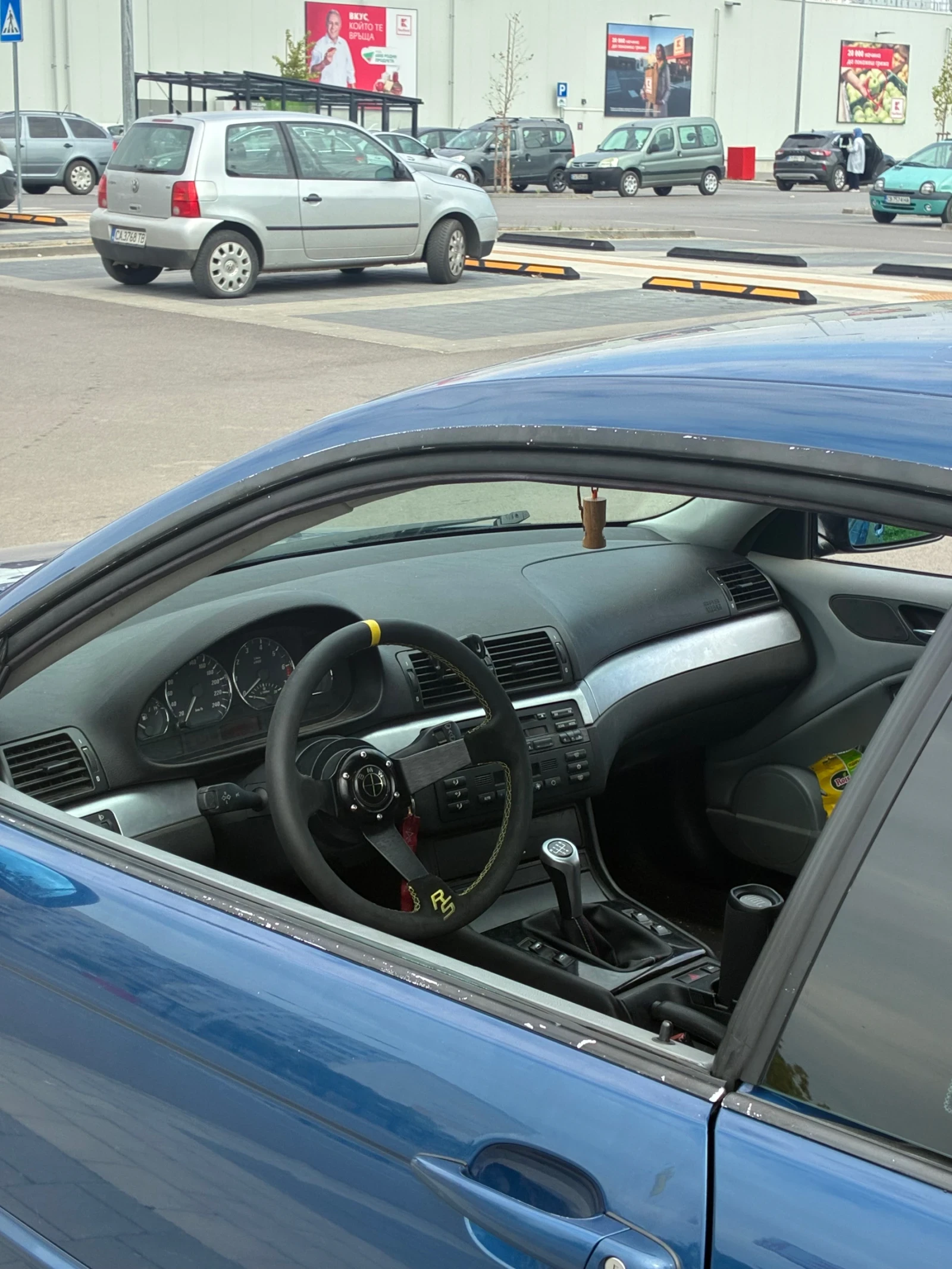 BMW 320, снимка 6 - Автомобили и джипове - 56041039
