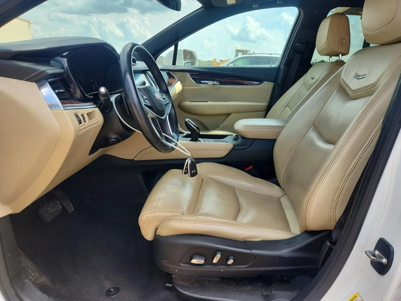 Cadillac XT5 3.6l Luxury, снимка 7 - Автомобили и джипове - 56145872