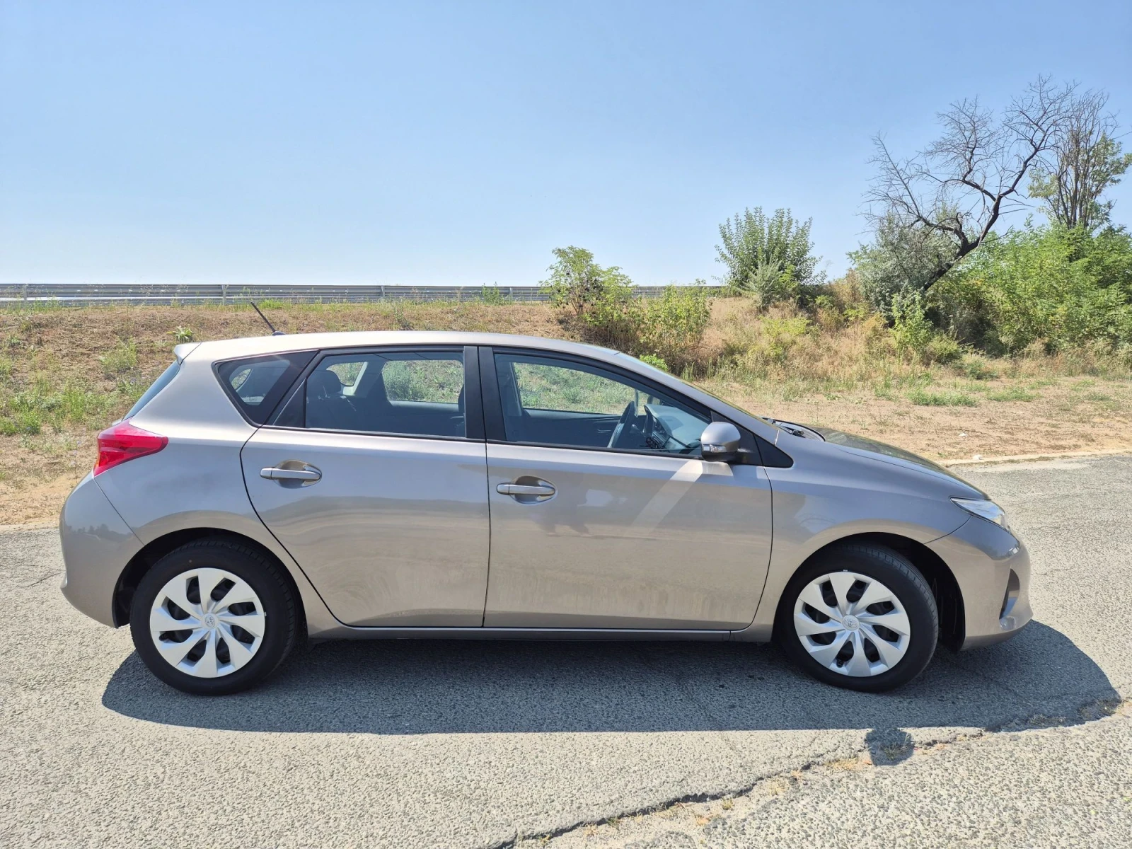 Toyota Auris 1, 33i/6sk/Germaniа, снимка 3 - Автомобили и джипове - 56181670