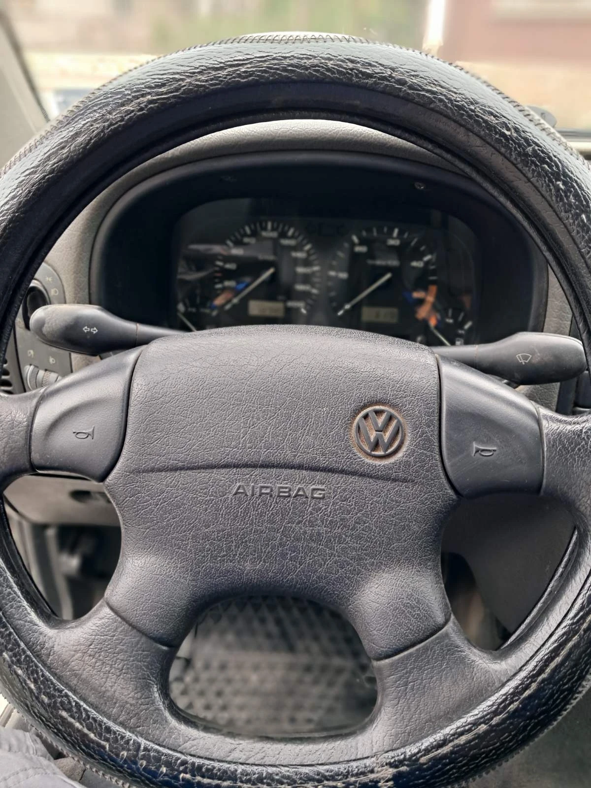 VW Caddy, снимка 7 - Автомобили и джипове - 56216035
