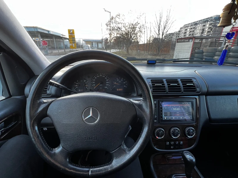 Mercedes-Benz ML 270, снимка 11 - Автомобили и джипове - 48922614