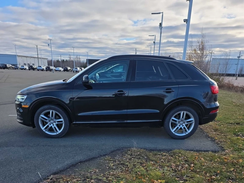 Audi Q3 2017 Komfort * CARFAX * БЕЗ ПЪРВОНАЧАЛНА ВНОСКА, снимка 3 - Автомобили и джипове - 52591263