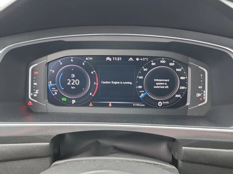 VW Tiguan * COMFORTLINE * CARFAX * ЦЕНА ДО БГ, снимка 10 - Автомобили и джипове - 52878745