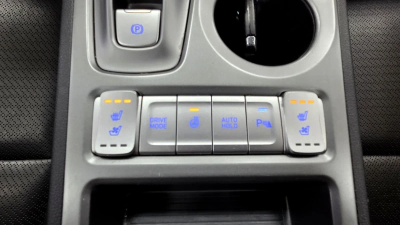 Hyundai Kona 64KWh/Premium/2020/Blue link/SOH100, снимка 15 - Автомобили и джипове - 53103941
