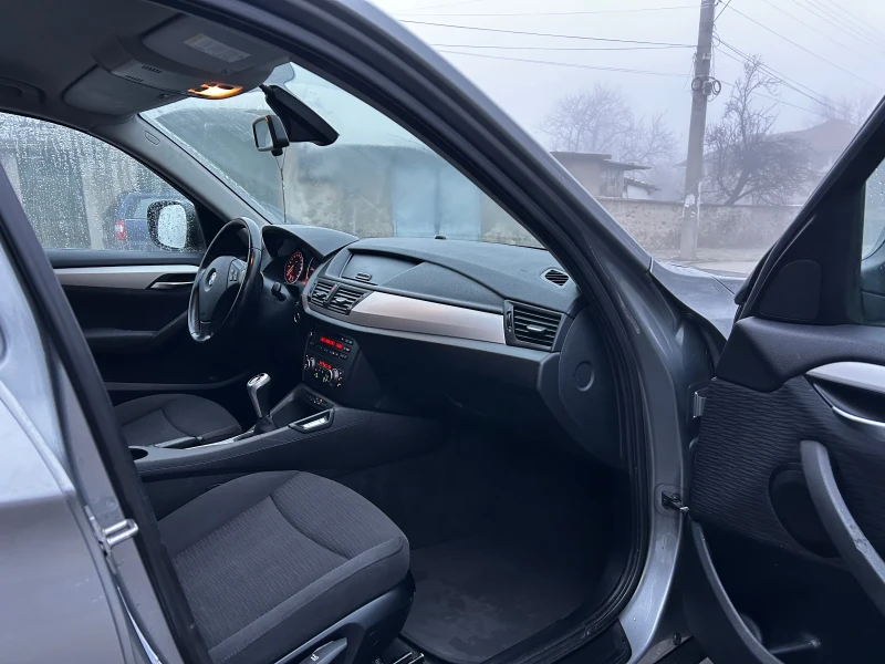 BMW X1 2.0d Xdrive* ПОДГРЕВ* СЕРВИЗНА КНИЖКА* , снимка 10 - Автомобили и джипове - 53334056