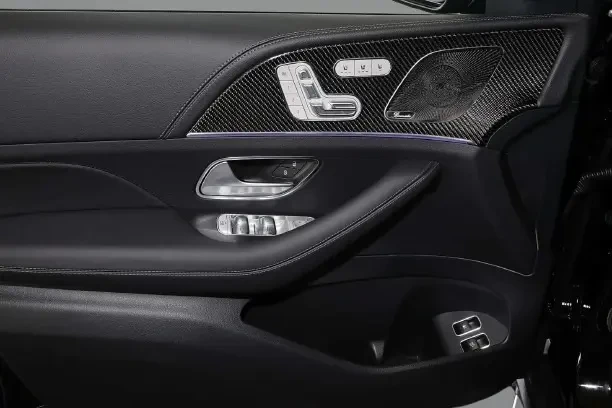 Mercedes-Benz GLE 53 4MATIC + AMG Hybrid = Premium Plus = Гаранция, снимка 3 - Автомобили и джипове - 53154370