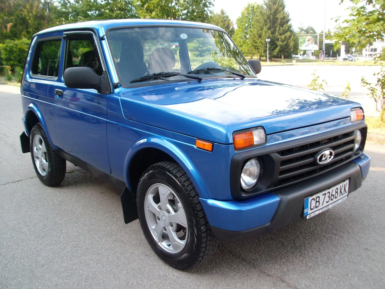 Lada Niva 1.7i 33 000 km UrBaN !!!  KATO NOVA !!! - изображение 3