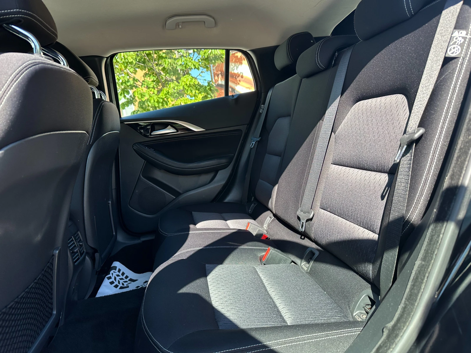 Infiniti Q30 2.2cdi/Автоматик/Реални километри - изображение 9
